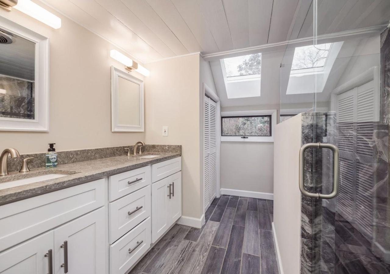 2 Bedroom Newly Renovated Waterfront Home; 10 Min From Mgm & The Gaylord 포트 워싱턴 외부 사진