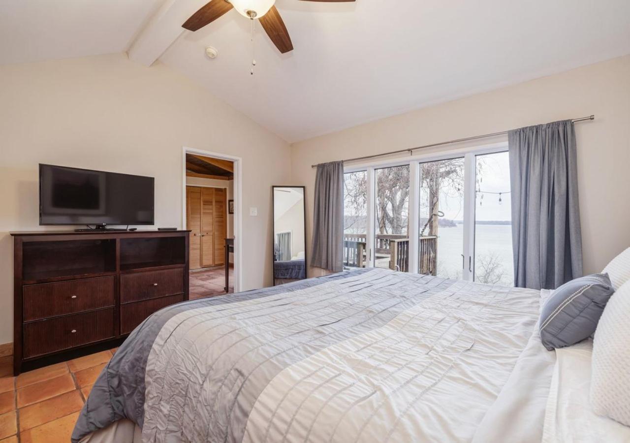 2 Bedroom Newly Renovated Waterfront Home; 10 Min From Mgm & The Gaylord 포트 워싱턴 외부 사진