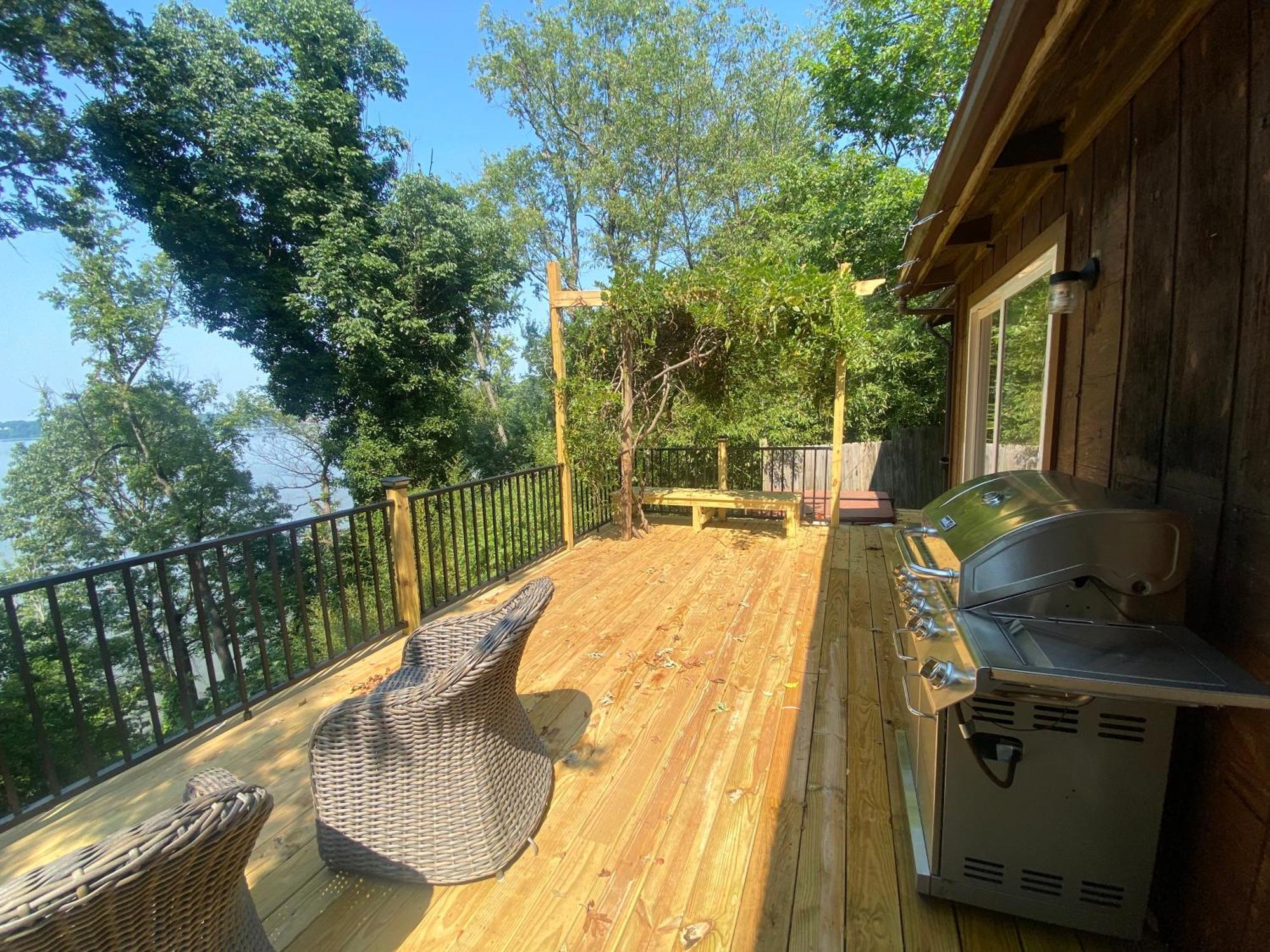 2 Bedroom Newly Renovated Waterfront Home; 10 Min From Mgm & The Gaylord 포트 워싱턴 외부 사진